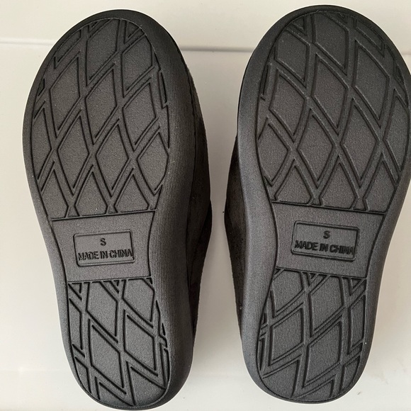 Wayland Memory Foam Slippers - Men’s / Women’s - Picture 7 of 12